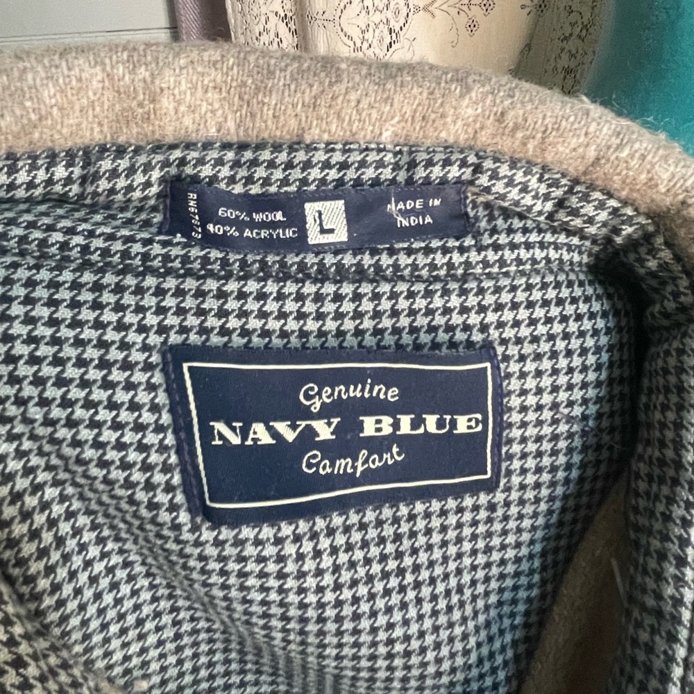 Navy blue: wool blend button down - Picture 5 of 5